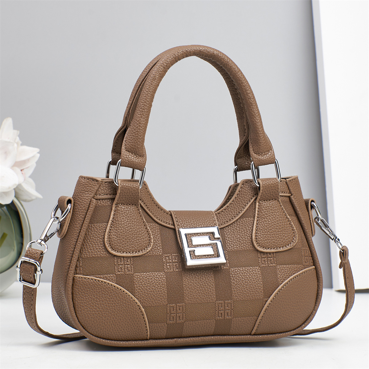 Temperamento versátil nuevo bolso coreano de moda mujer hermoso bolso de hombro bolso de mujer bolso de mujer bolso grande
