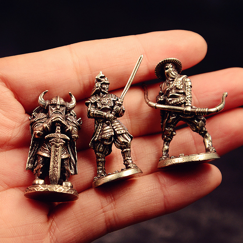 Cobre blanco japonés Shogun samurai antiguo modelo de juguete de soldados juegos de mesa acabados adornos de automóviles hechos a mano al por mayor