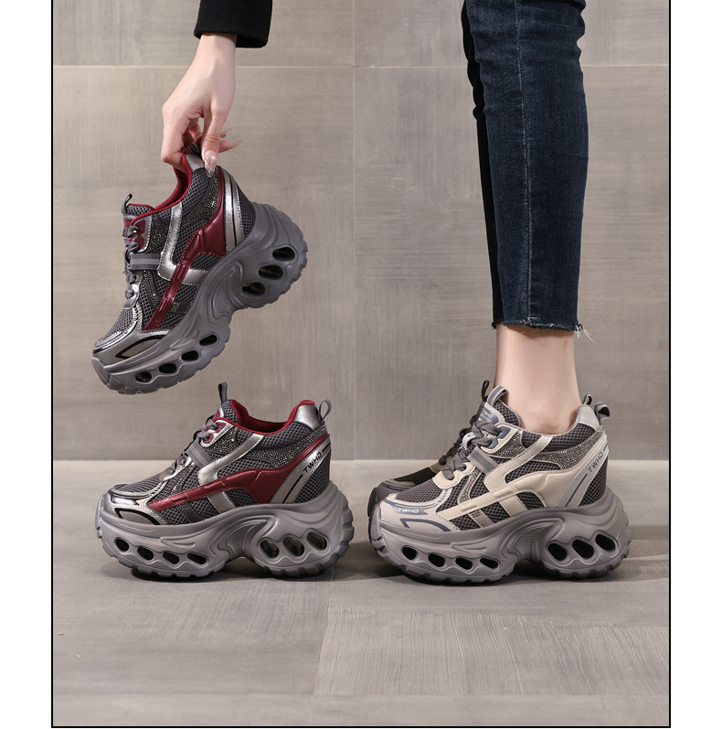 Giày sneaker nữ đế dày phong cách bố bỉm lỗ thoáng khí, tăng chiều cao 12 cm — màu nâu chi tiết 17