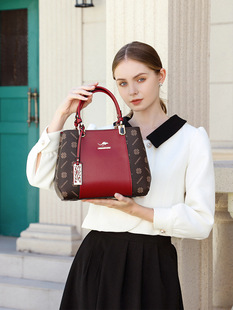 Shoulder bag, capacious handheld one-shoulder bag