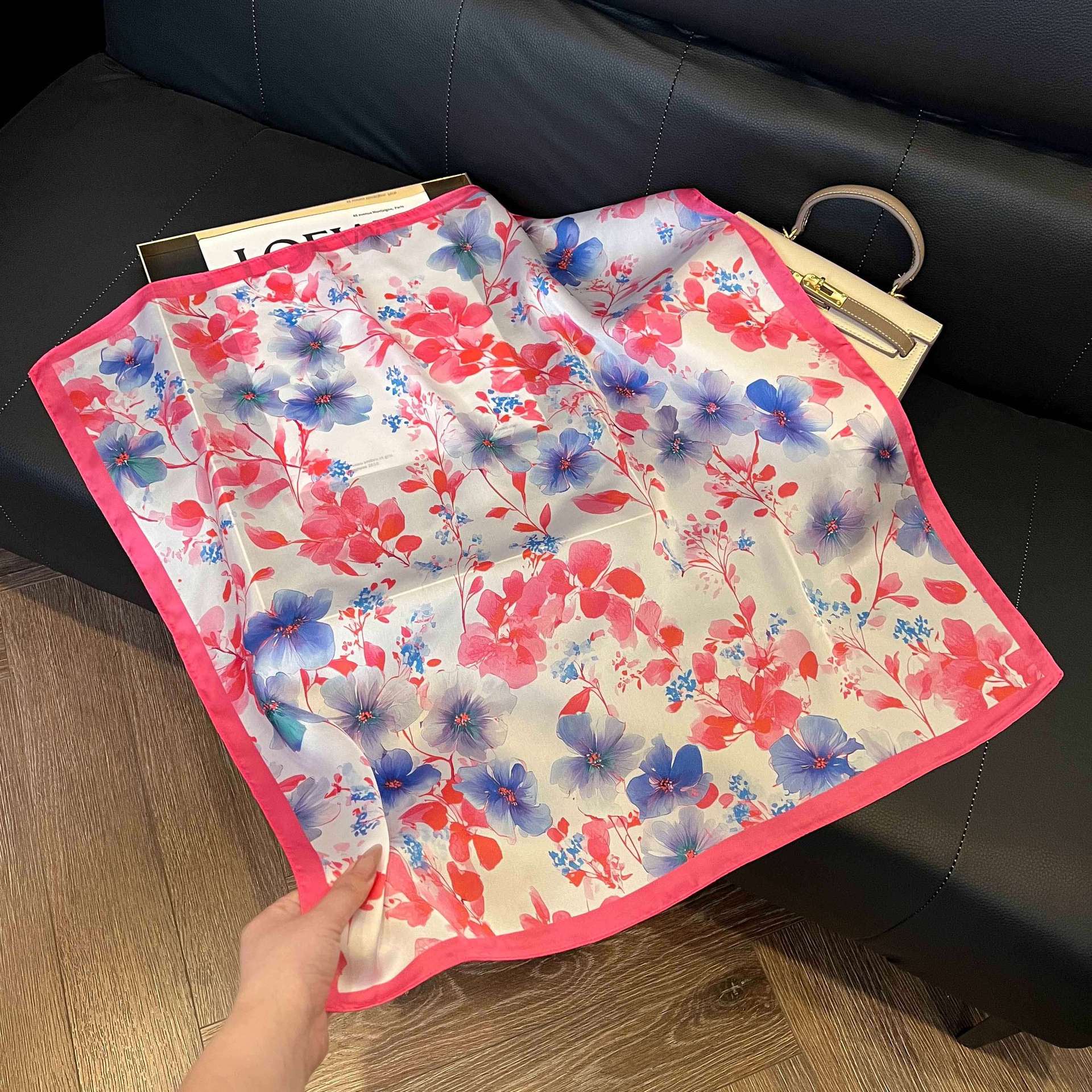 Transfronterizos nuevos bufandas de seda azul de alto nivel de seda cuadrada de simulación bufandas de moda de decoración de moda de combinación bolsa correa de pelo bufandas profesionales
