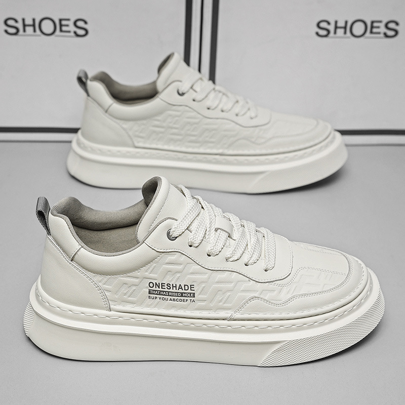 Nuevos zapatos blancos de verano para hombres, zapatos casuales, suela gruesa, tendencia, zapatos deportivos cómodos y versátiles, zapatillas de deporte de tendencia para hombres al por mayor