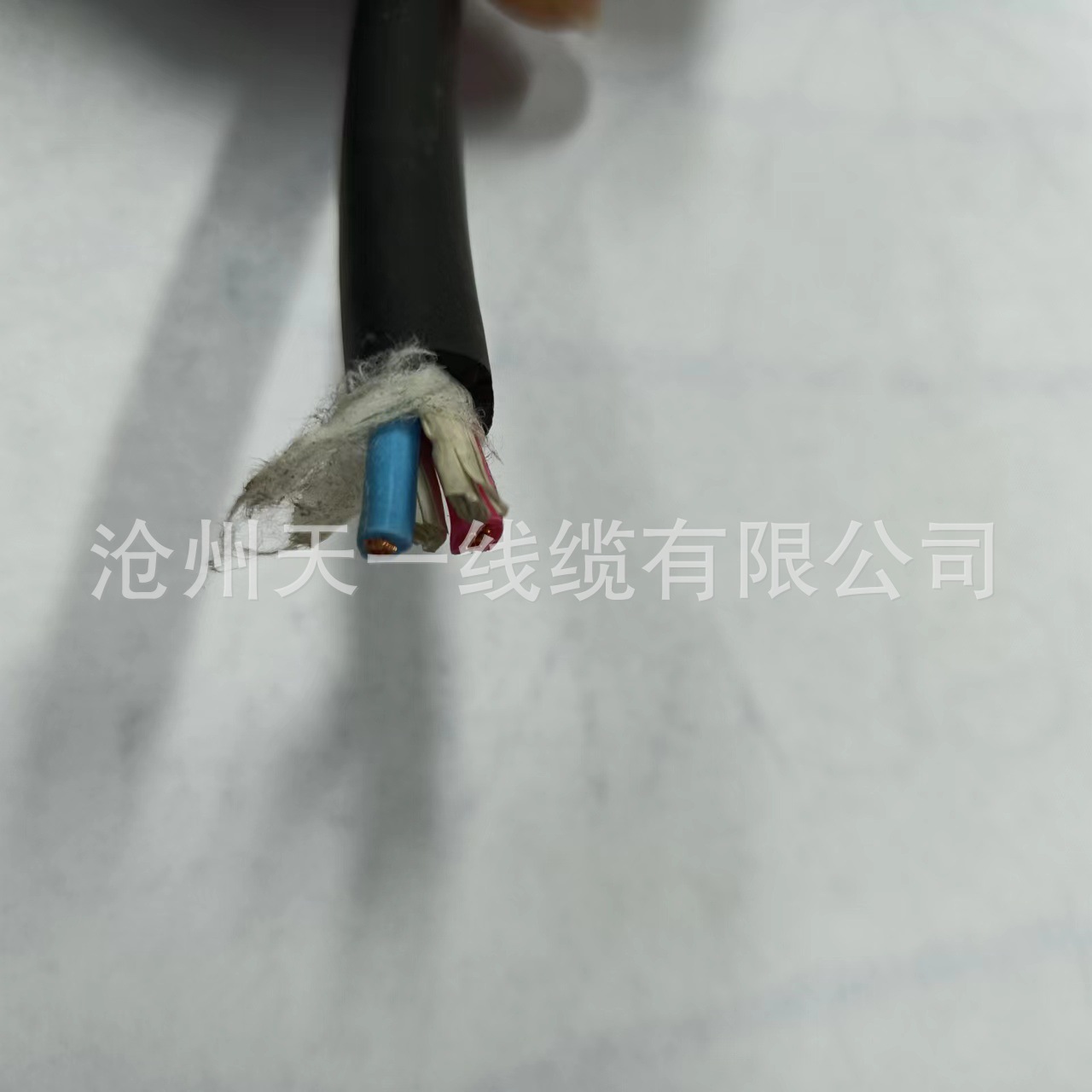 煤矿橡套电缆 MYQ4*1.5煤安证齐全，厂家直销交期短发货快国标线