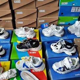 （拍一发两双）断码青青青四季鞋运动鞋图片款随机发