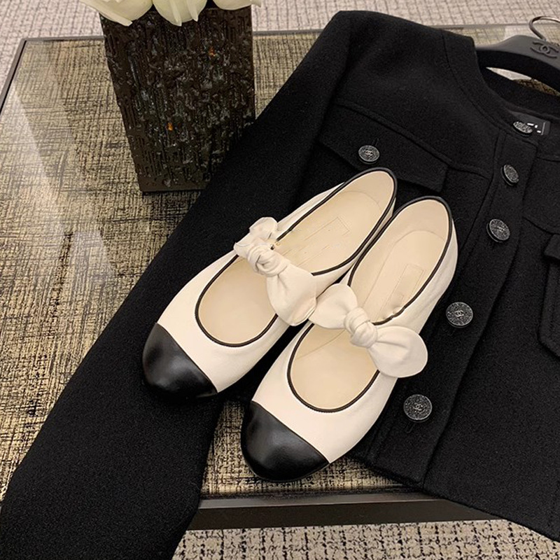 Grava Madre con el mismo nuevo arco de primavera empalmado redondo de cuero suave universal para reducir la edad de la boca superficial Mary Zhen zapatos para mujeres