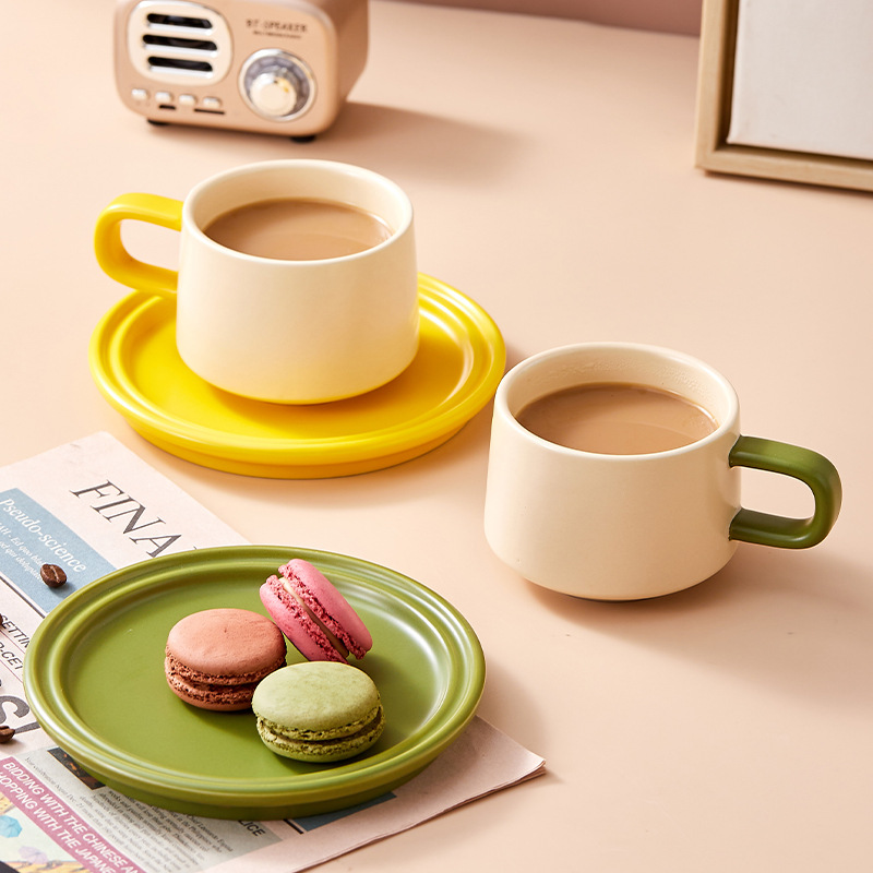 Creamy Milk Green Coffee Cup And Saucer Matte Ceramic Cup And Saucer Set Gift Good Coffee Cup High End Gift Box_voghion.com