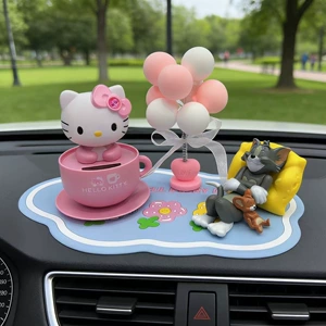 Günəş Enerjili Bobblehead Hello Kitty Avtomobil Aksesuarları Paneli Bəzəyi Kt Pişik Dəsti