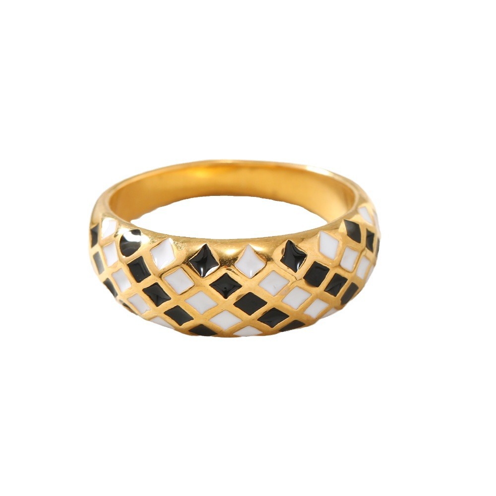 La personalidad de la moda gota de aceite blanco y negro diamante Plaid simple todo partido anillo de acero de titanio de acero inoxidable fabricante de joyas de fundición