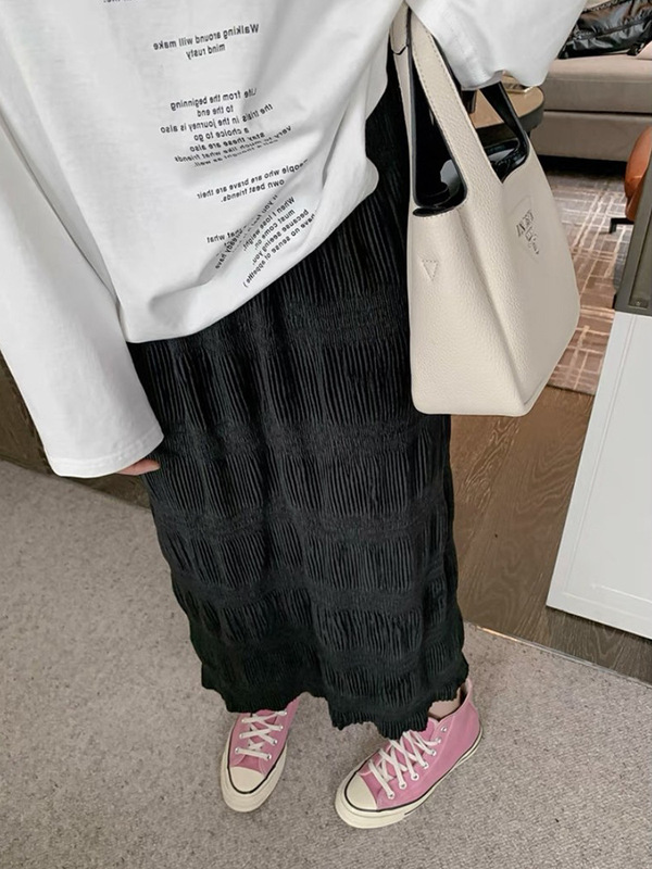 黑色丝绒中长款半身裙女2025秋冬新款高级感显瘦肌理感褶皱裙子潮|undefined