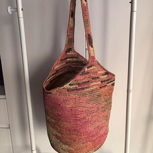 �¿����Ʋݲʺ��ɫˮͰ�����^���������e�ȼٺ��а��μ�б���Ů