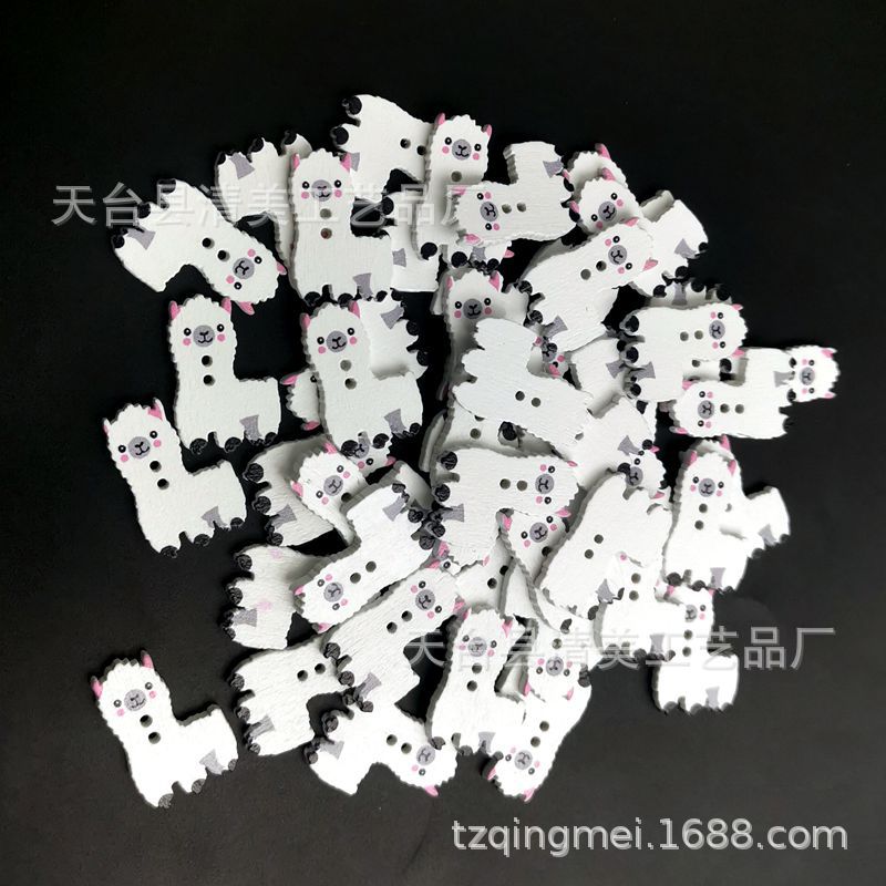 Fondo blanco pintado botones de madera de alpaca de dibujos animados DIY blanco alpaca botones de madera 50 piezas un paquete