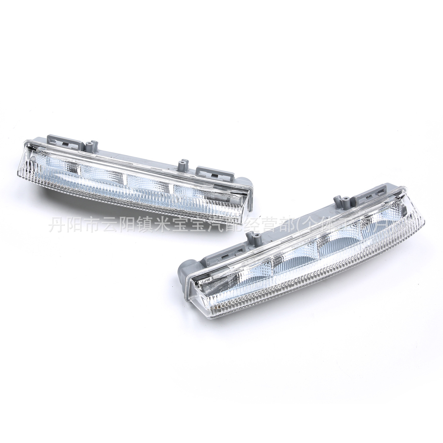 Suitable for Mercedes-Benz C350 C250 W204 W212 Daytime Running Lights 2049068900 2049069000