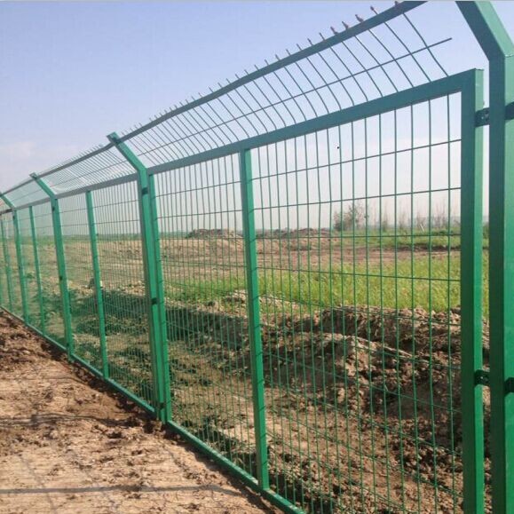 【框架护栏网】多规格防护隔离铁丝网围栏路边工程绿色框架护栏网