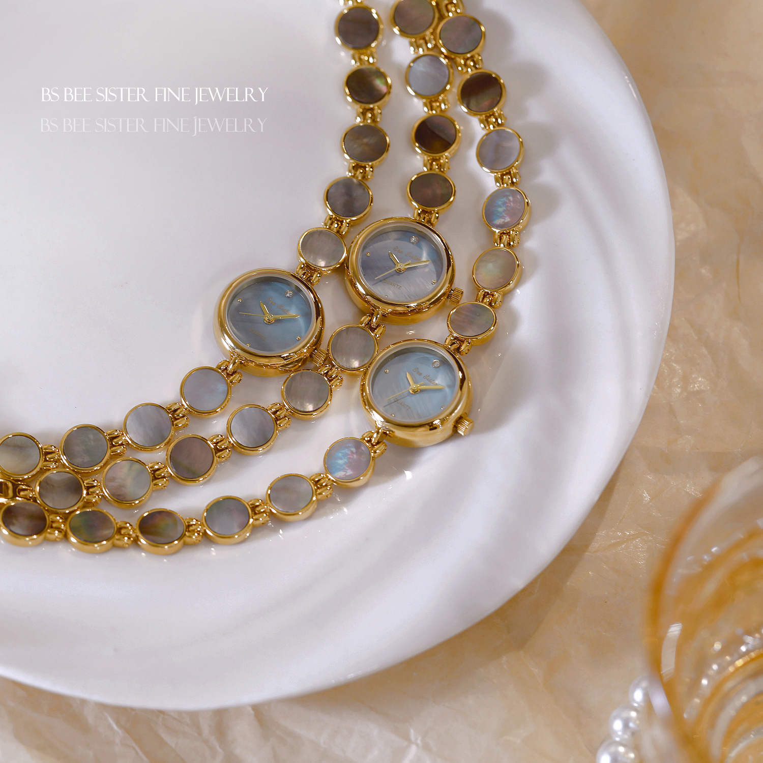 60g Weight Tempered Glass Mirror Material Fine Steel Strap Material Watch Classification Pointer Display Type Jewelry Buckle Buckle Style Round Dial Shape Holiday, Daily Occasion Quartz Movement Solid Color Pattern All Seasons Season Women's Gender Casual, Classic Style Style Casual Classic Style Solid Color Jewelry Buckle Quartz Watch 16