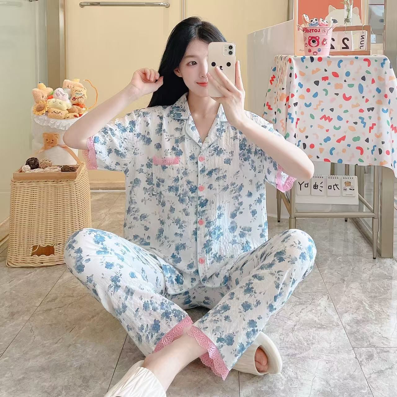 Pijamas al por mayor transfronterizos de primavera y verano espuma impresa cinta de encaje de manga corta pantalones largos de dibujos animados ropa de hogar