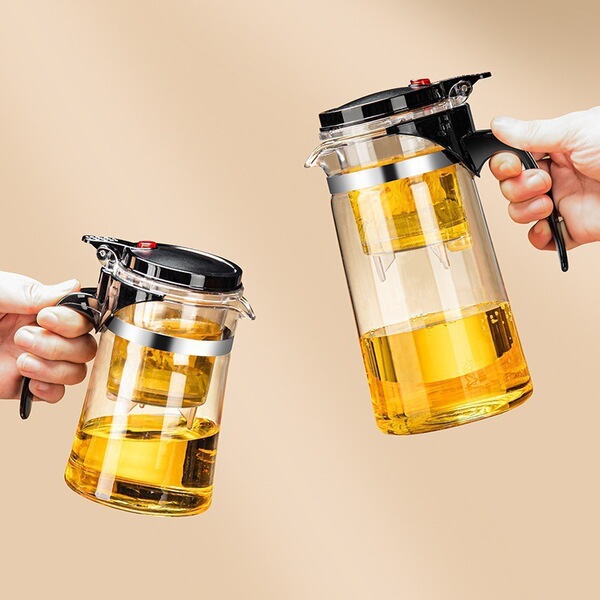 Glass teapot