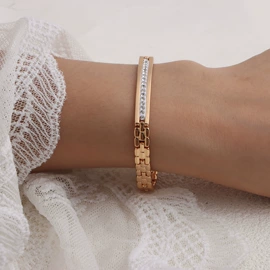 手链;项链;耳环