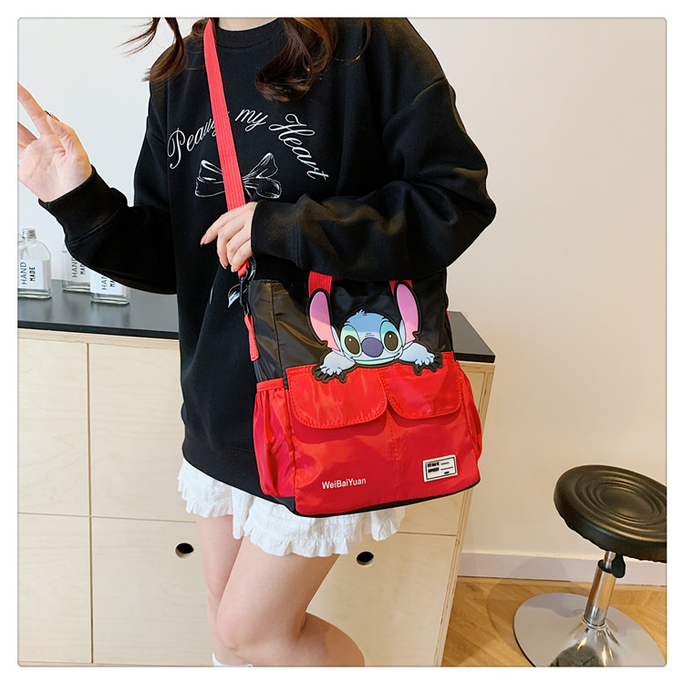 A new, versatile, large-capacity single-shoulder crossbody bag with a cute and girlish heart for student tutoring in the Korean version of Instagram undefined