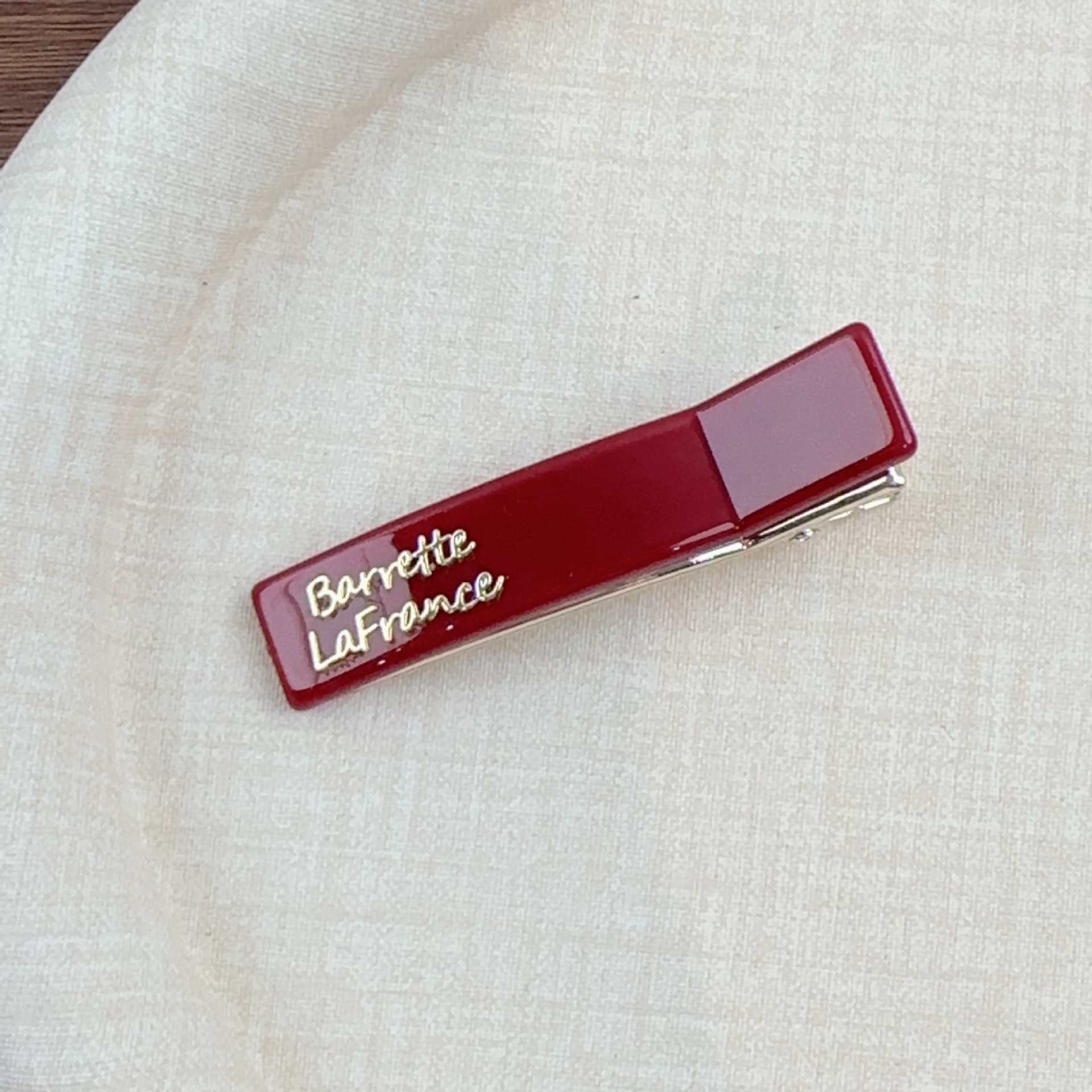 Rotgoldene Label-Buchstaben, Retro-Whitening-Kompakthaarnadel, französisches süßes und verspieltes seitliches Pony, Entenschnabel-Clip, Haar-Accessoire_voghion.com