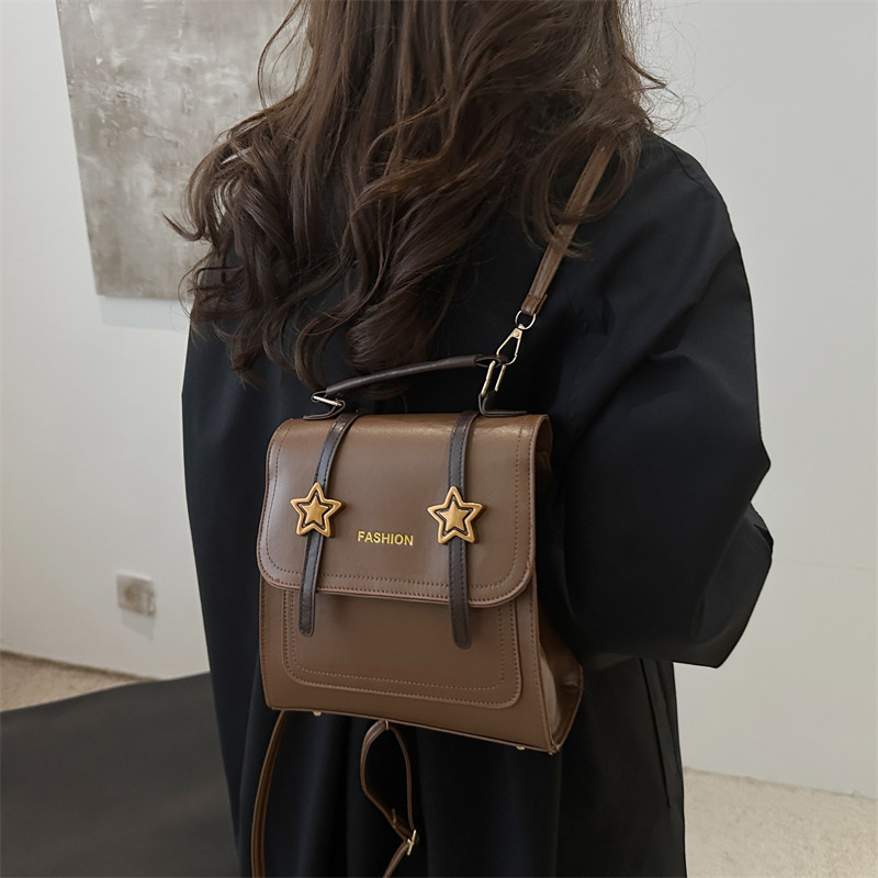 2024 otoño y invierno tendencia de nicho nuevo tipo de mochila de hombro para mujeres moda casual versátil mochila de viaje casual