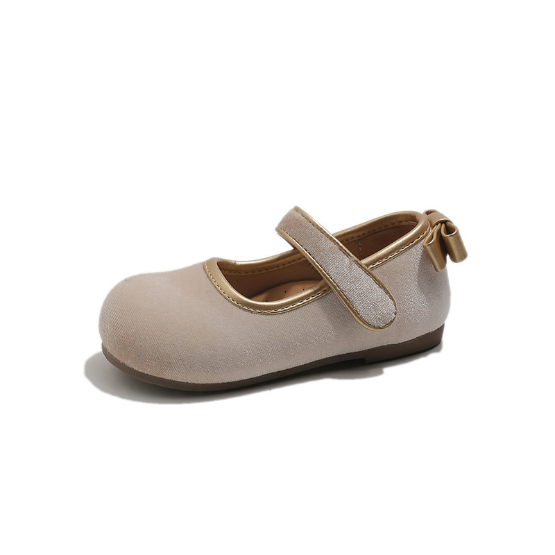 Niñas zapatos de princesa de peluche simple primavera y otoño 2026 nuevos zapatos de cuero Mary Jane con suela suave roja zapatos casuales