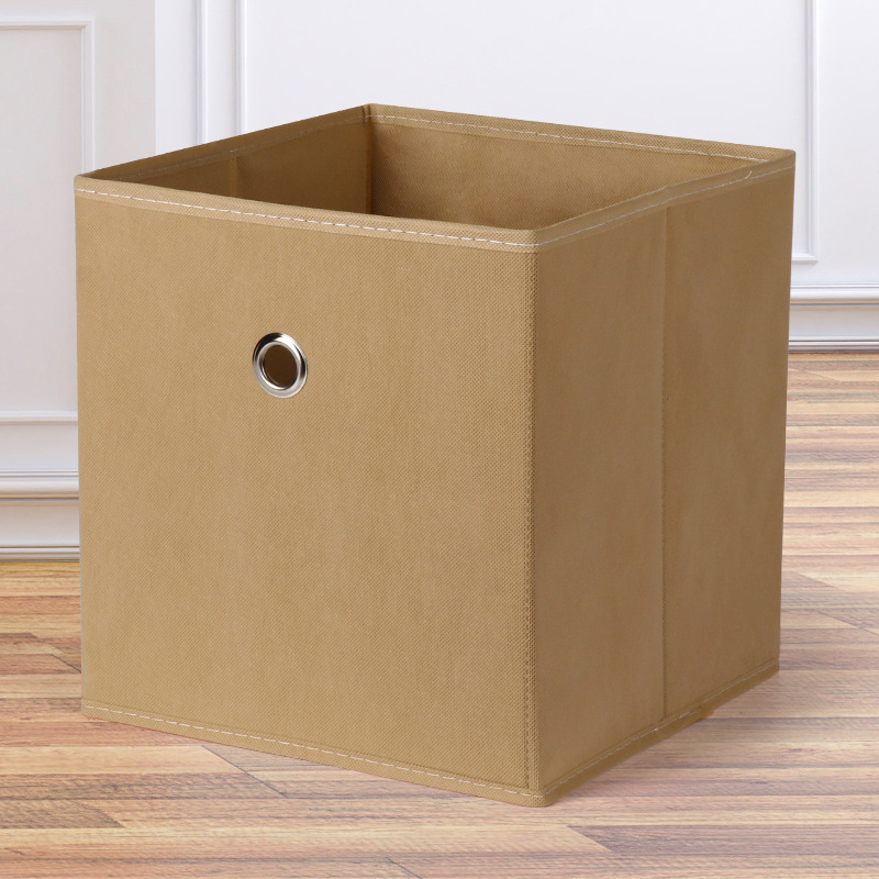 발견 된 둥근 구멍 카키