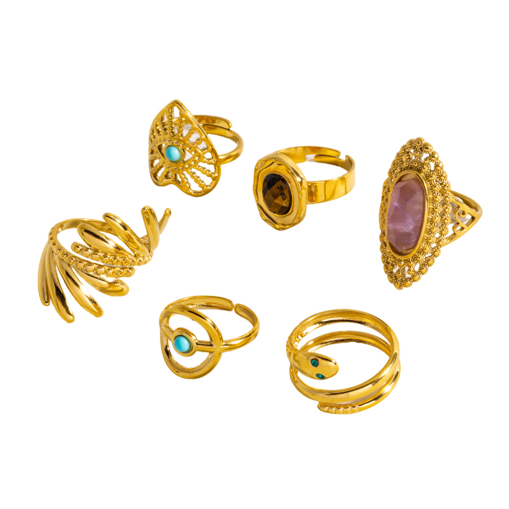 Retro design ring
