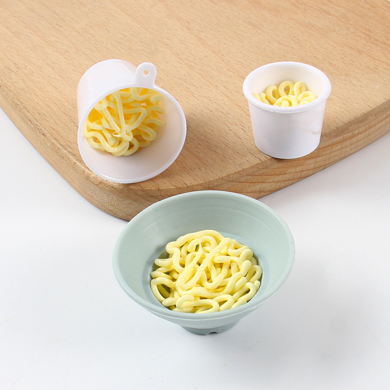 シミュレーション食品カップラーメンのモデルDIY日本式食遊びラーメンの麺の小さい碗の部品のままごとのおもちゃ|undefined
