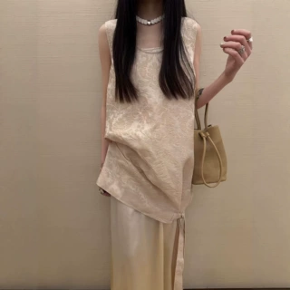 Uma真丝亚麻混纺提花抽褶不规则圆领背心上衣半裙系列