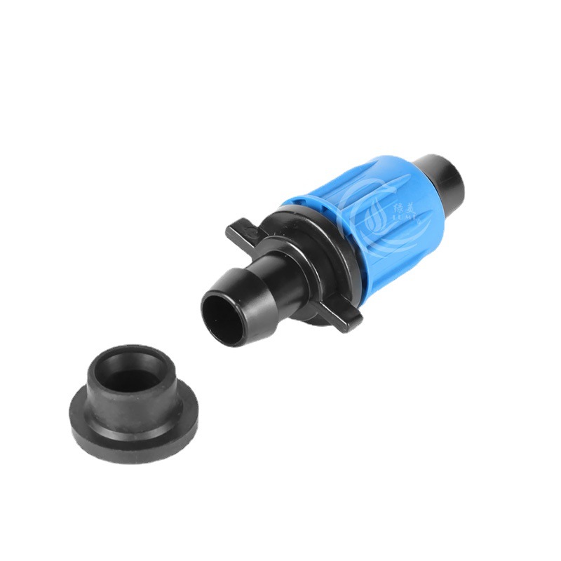 Capas azules 16 PE tubo de bloqueo de derivación con junta de junta de junta en forma de T para evitar la caída de presión de agua gran microrroyección de riego por goteo