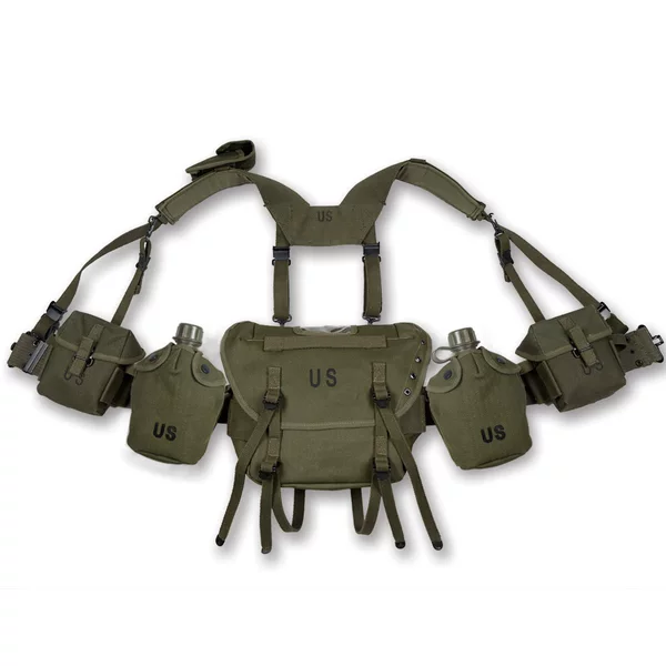 American M1956 M1961 M16A1 Small Package Equipment Combination First Aid Kit Water Kettle (Reproduction of Film and Television Props)