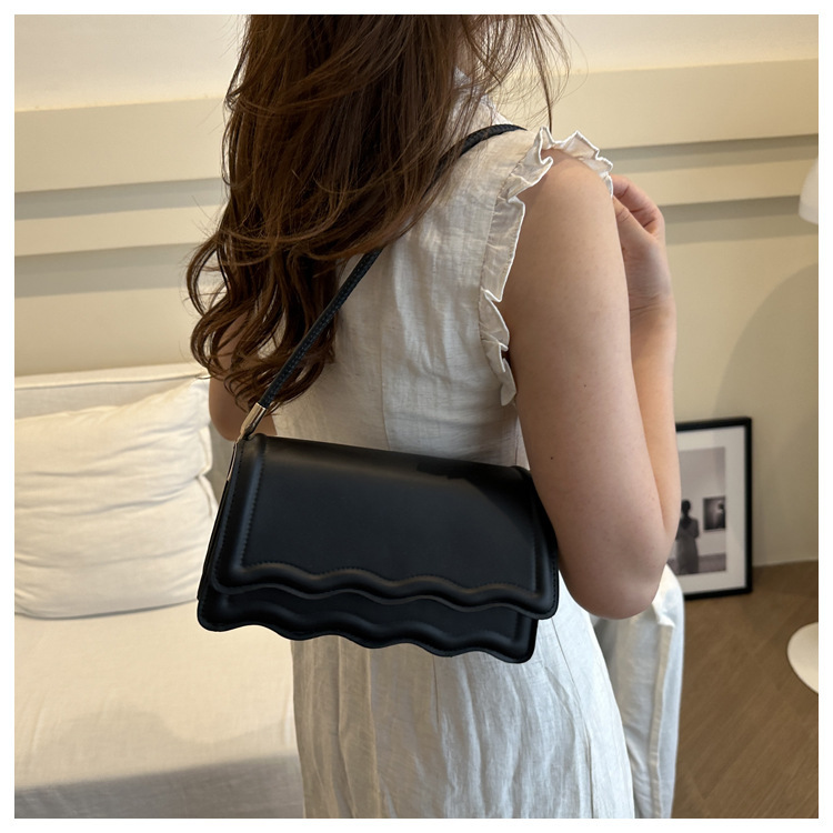 302g Weight Sewing Thread Fashion Element Flip Cover Closure Type Single Shoulder Strap Strap Type Square Bag Bags Type Casual Occasion Pu Leather Material Solid Color Pattern All Seasons Season Women's Gender Streetwear Style Square Shape Small Size Women's Small Pu Leather Solid Color Streetwear Sewing Thread Square Flip Cover Square Bag 7
