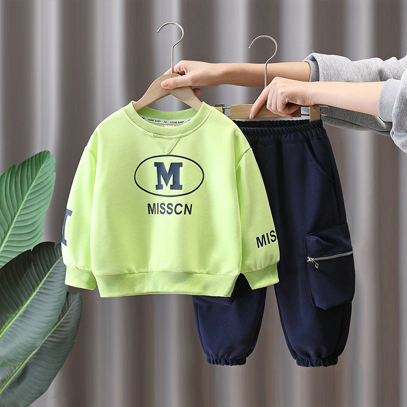 7789 traje de suéter para niños primavera y otoño ropa deportiva casual 2025 nuevo traje de primavera para niños guapos de dos piezas primavera