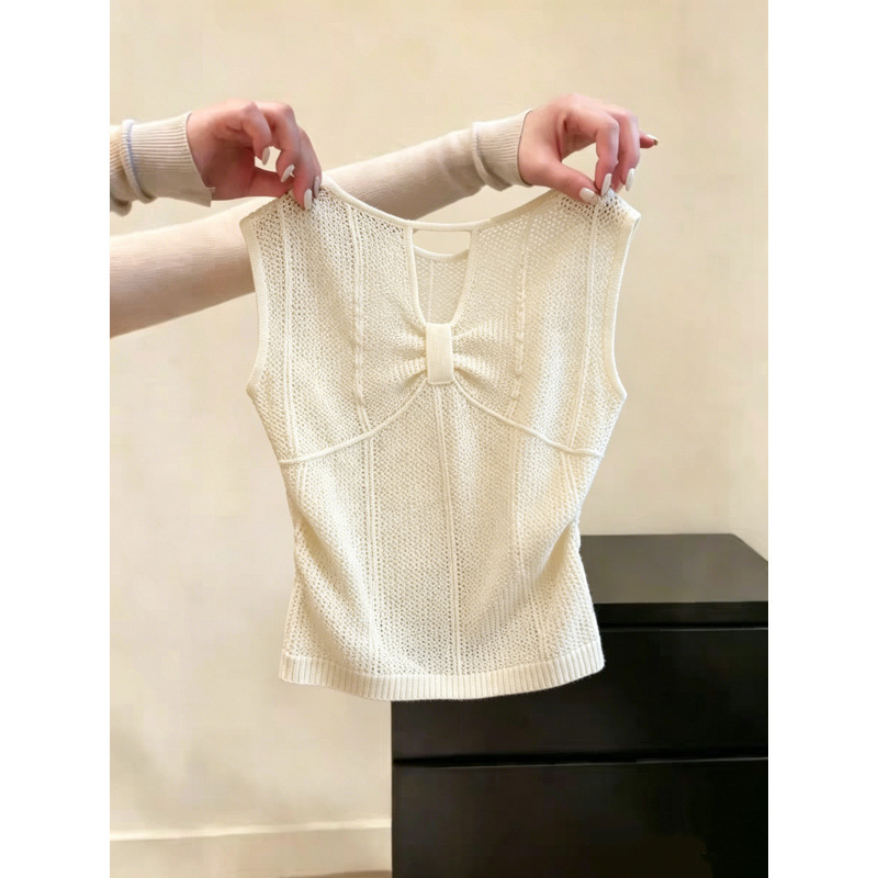 Ai Korean-Style Backless Twisted Knit Sweater for Women, Round Neck Sleeveless Knit Vest, Slimming Versatile Top for Summer Ai Korean-Style Backless Twisted Knit Sweater for Women, Round Neck Sleeveless Knit Vest, Slimming Versatile Top for Summer