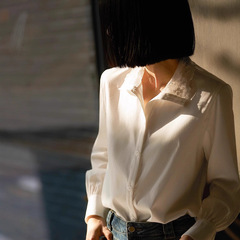 哥家商场同款女装2025秋季百搭时尚通勤优雅腔调蕾丝拼接领衬衫