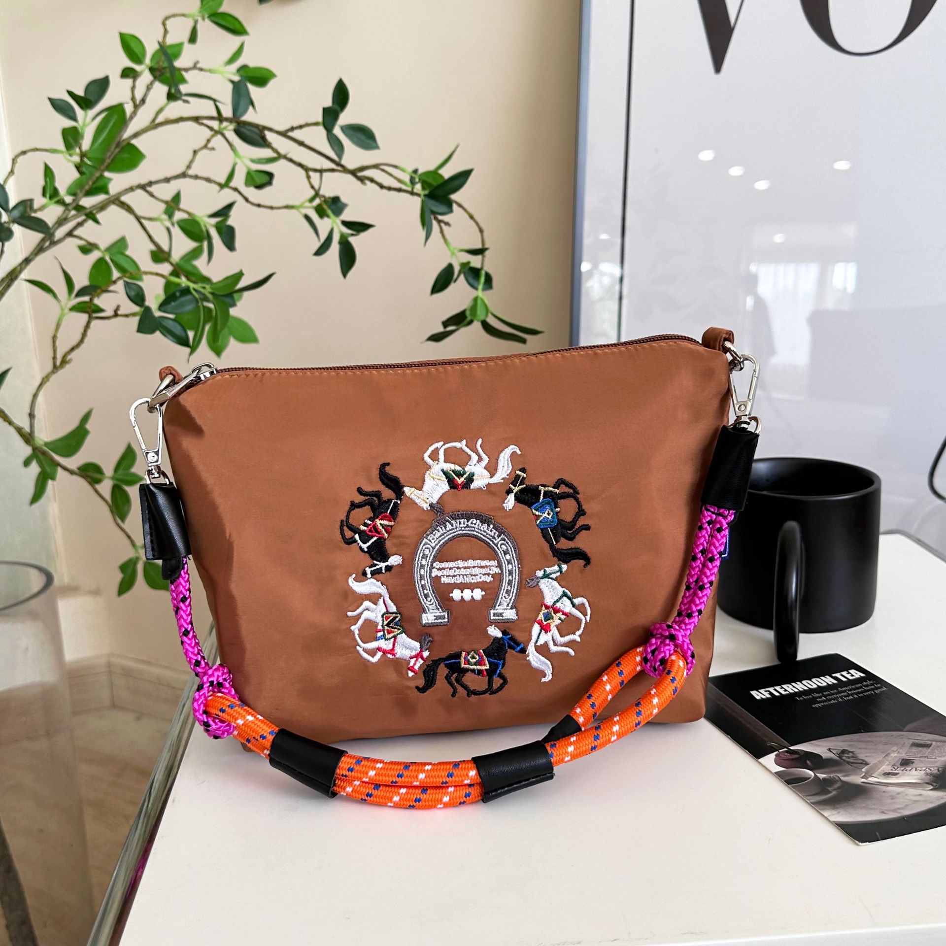 Gao Yuanyuan mismo estilo diez mil Agujas Bordado bolso bandolera bolsa de doble uso bolsa de la axila bolsa pequeña bolsa cuadrada bolsa casual bolsa diaria