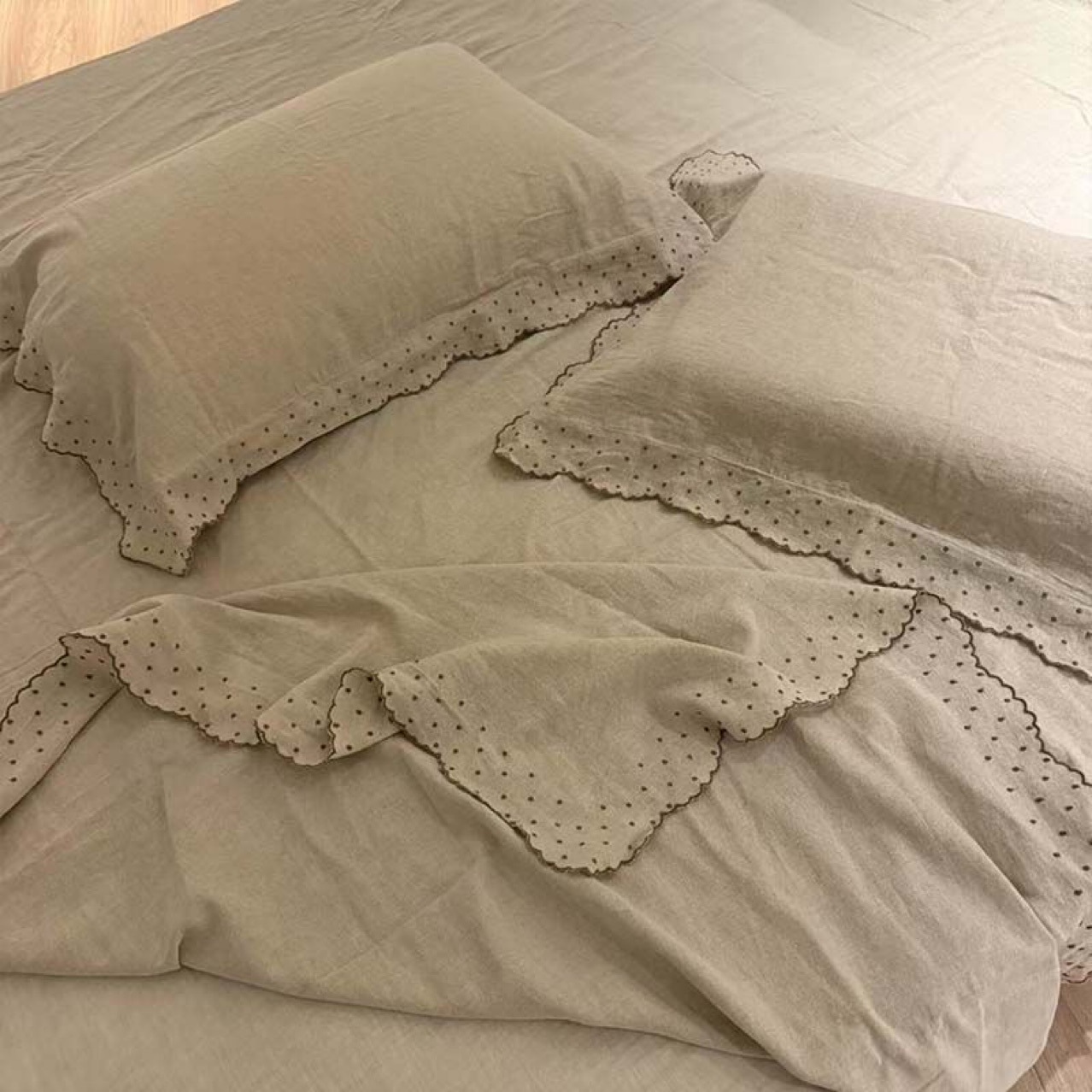 Three-Piece Set of Robusta Linen Bed Sheetss and Pillowcases, Moisture-Wicking, Rain Dew, Old Hemp Lace, Original Hemp, High Density and Weight