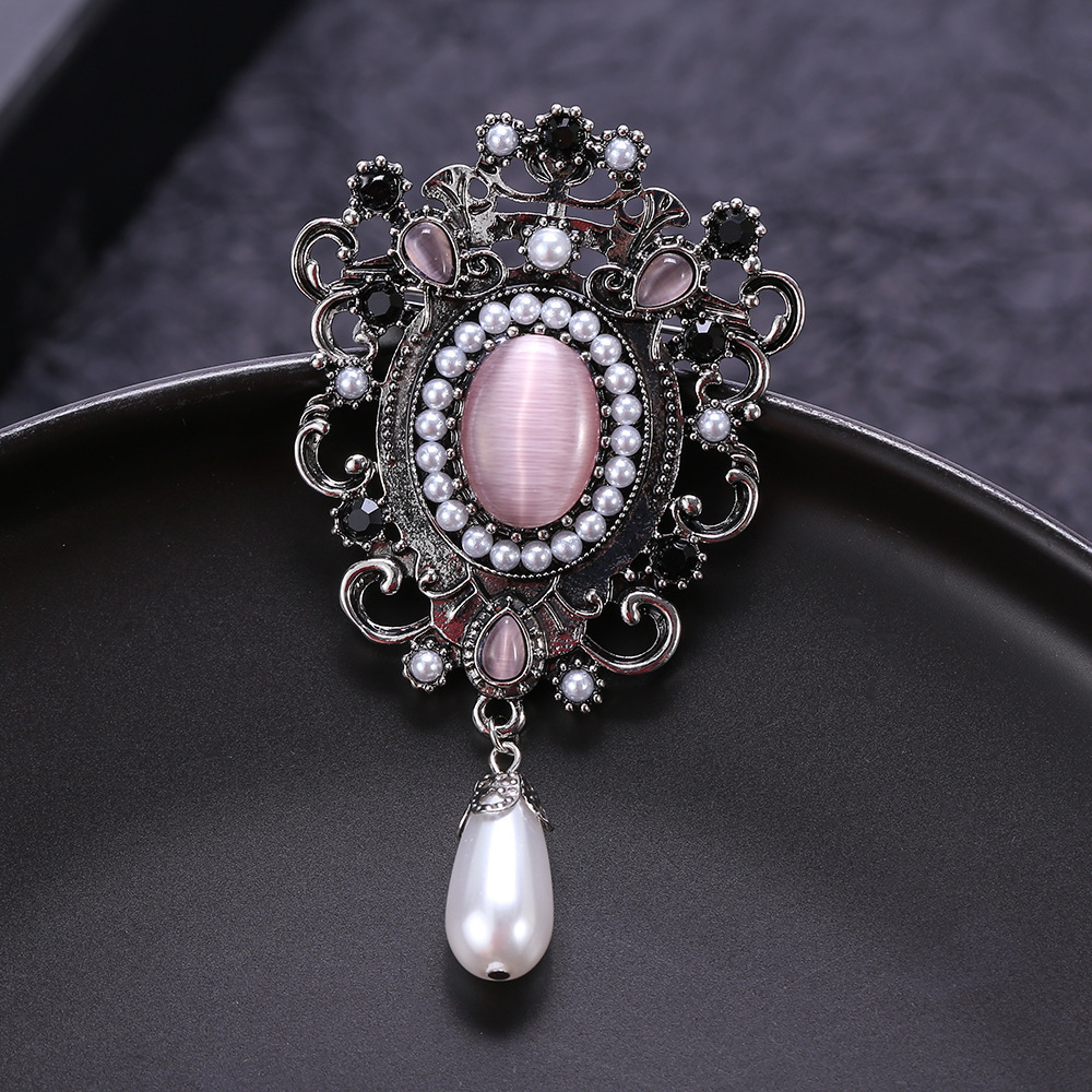 Exquisite Medieval Filigree Brooch With Baroque Enamel And Crystals_voghion.com