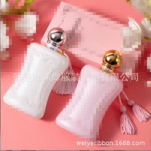 Guangdong Manufacturers Supply Various Styles of Perfume Bottles (Aromatic Bottles) Jewelry, Accessories