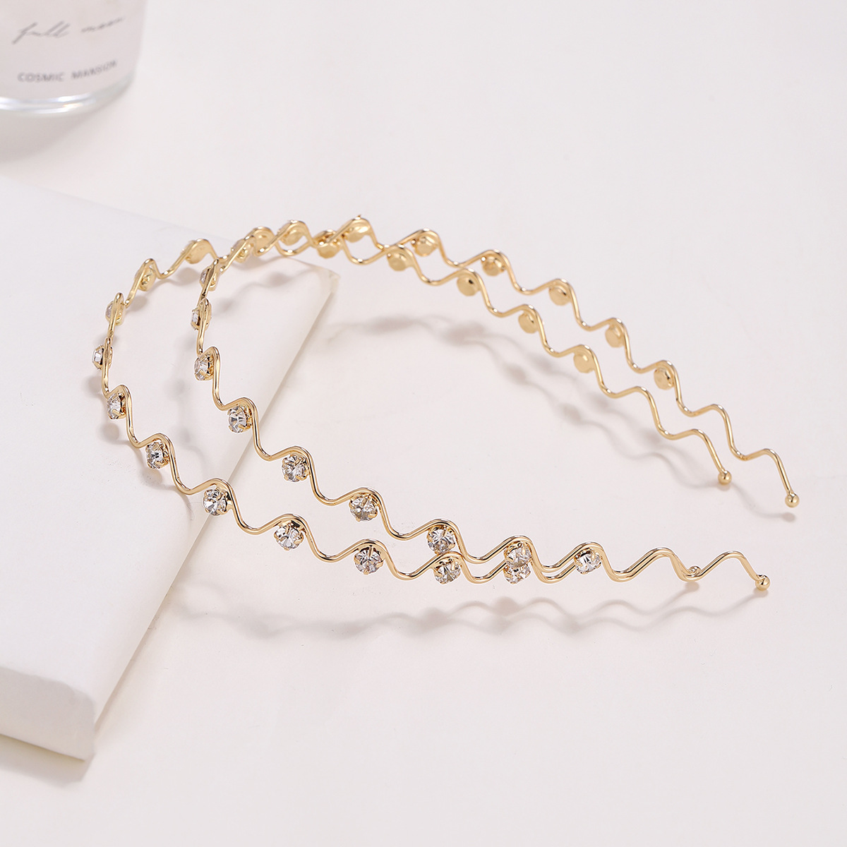 Estilo coreano simple diadema delgada de metal exquisito diamante incrustado diadema de onda de alto grado de novia princesa horquilla accesorios para el cabello al por mayor