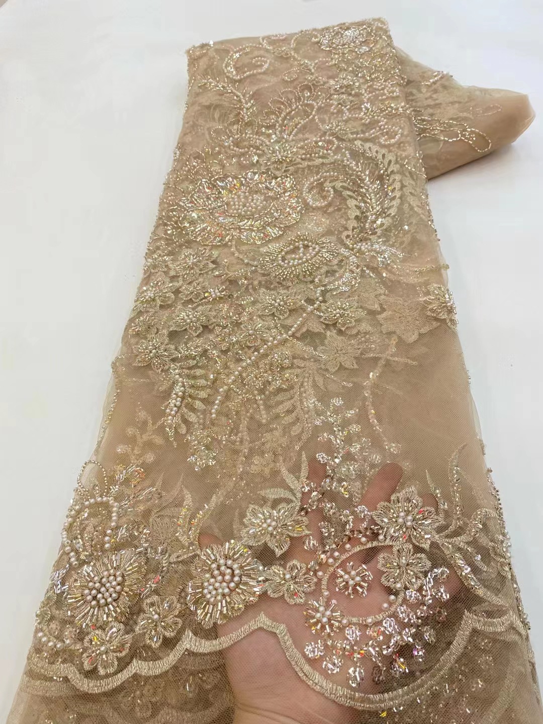 Encaje Bordado con Lentejuelas y Cuentas JX3575 para Vestido de Novia