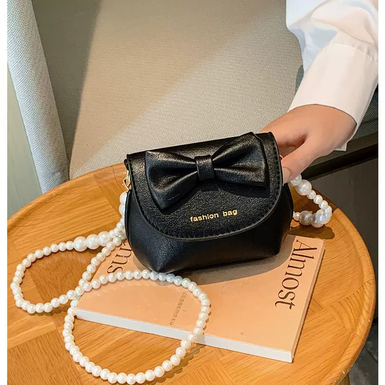 儿童包包新款洋气百搭蝴蝶结迷你斜跨包女孩时尚甜美珠链小方包