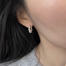 ���ݷ�������Ʒ��������Ů��Լ���λ�������insС����ƶ��γ�