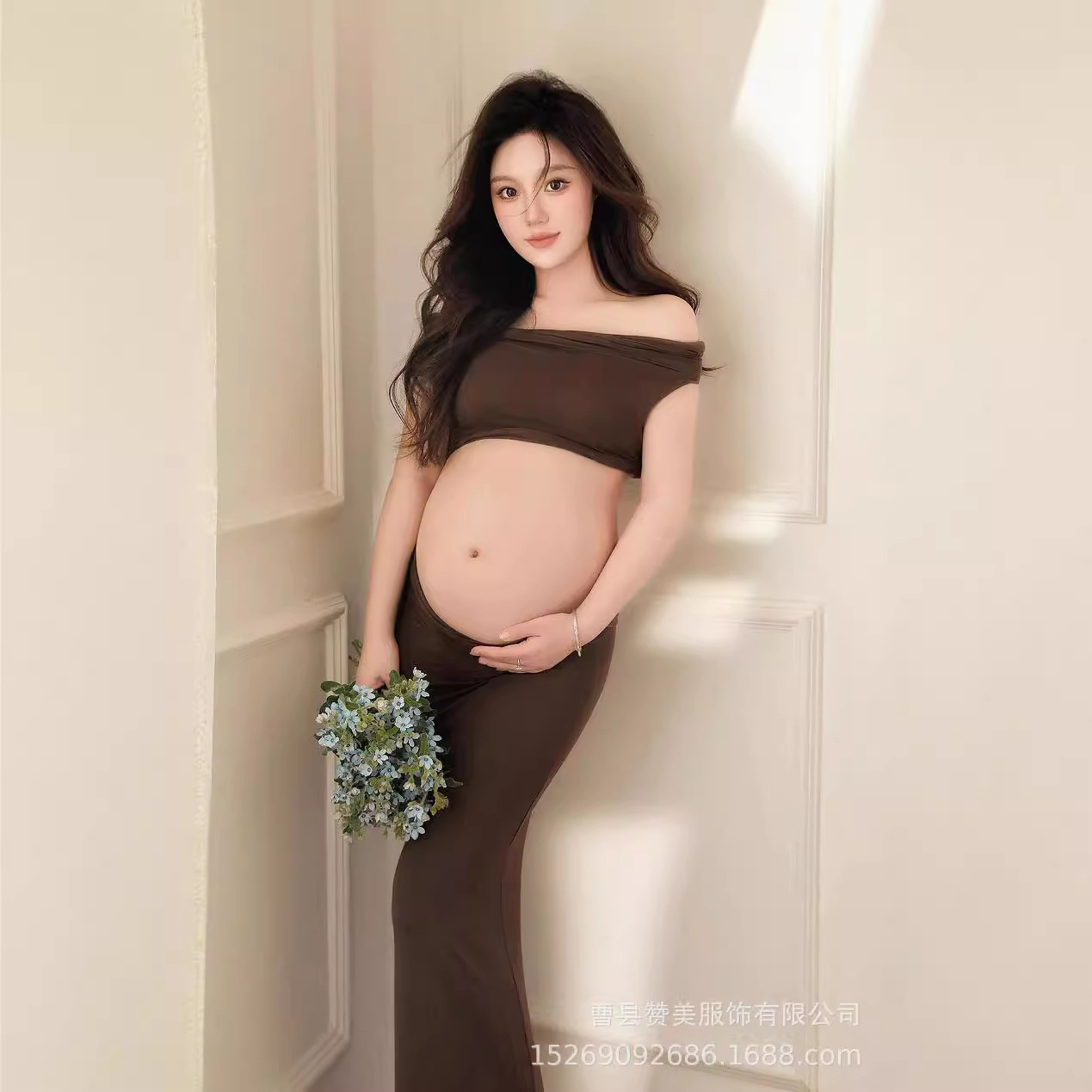 새로운 스타일의 임산부 사진복, 신선하고 단순하며 순수하고 우아한 스타일, 고급 임산부의 큰 배 사진복, 집에서 촬영