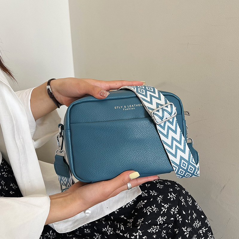 2024. aasta uued laiade rihmadega naisterõivad, moodne ja lihtne töölkäimiseks vaba vabaaja ühe õlaga ristkehaga b, väike ruut_voghion.com