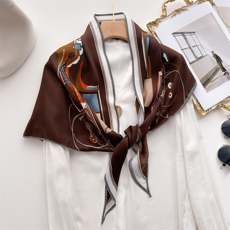 Herringbone Velvet Light Luxury Carriage Geometric Triangle Scarf Warm Shawl Neck Scarf Versatile Autumn and Winter Neckerchief Headscarf Scarf