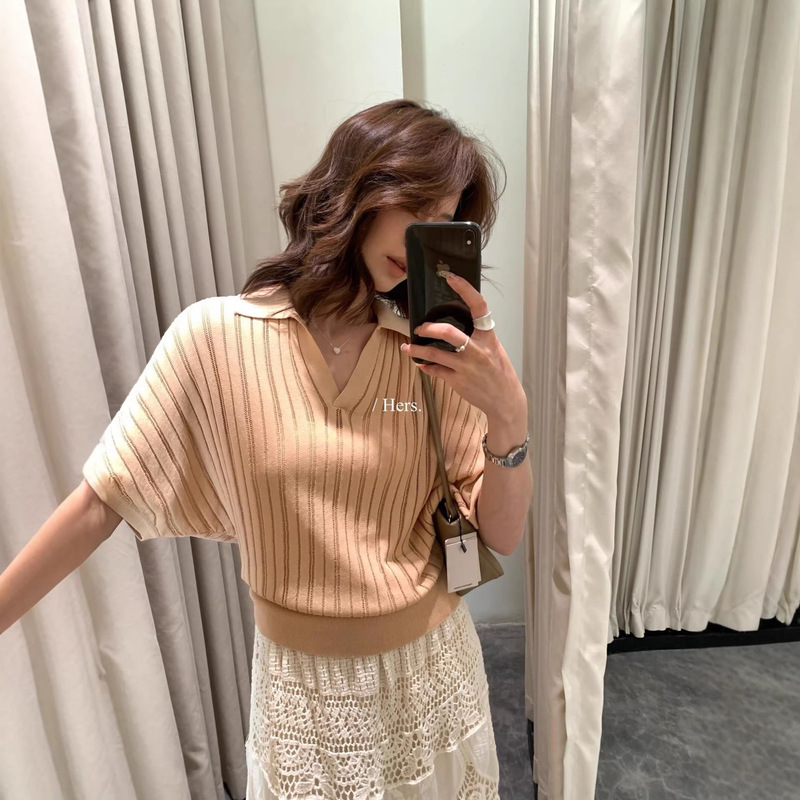Hers Sweet Summer French Style Slim Fit Batwing Sleeve Turn-Down Collar Short Sleeve Knit Sweater for Women 08158