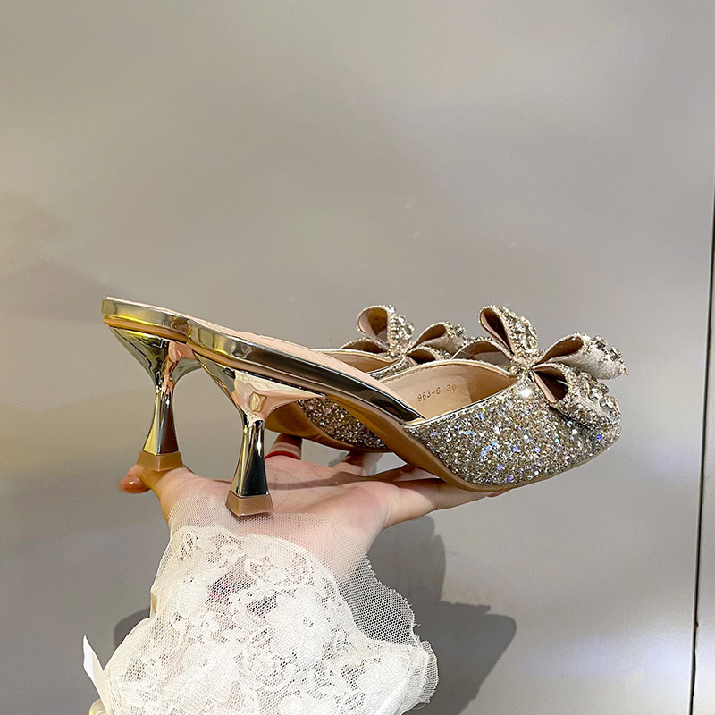 Sandalias y pantuflas de tacón alto moda de verano para mujer zapatillas de tacón de aguja puntiagudo rojo rhinestone bowknot medio arrastre zapatos de mujer