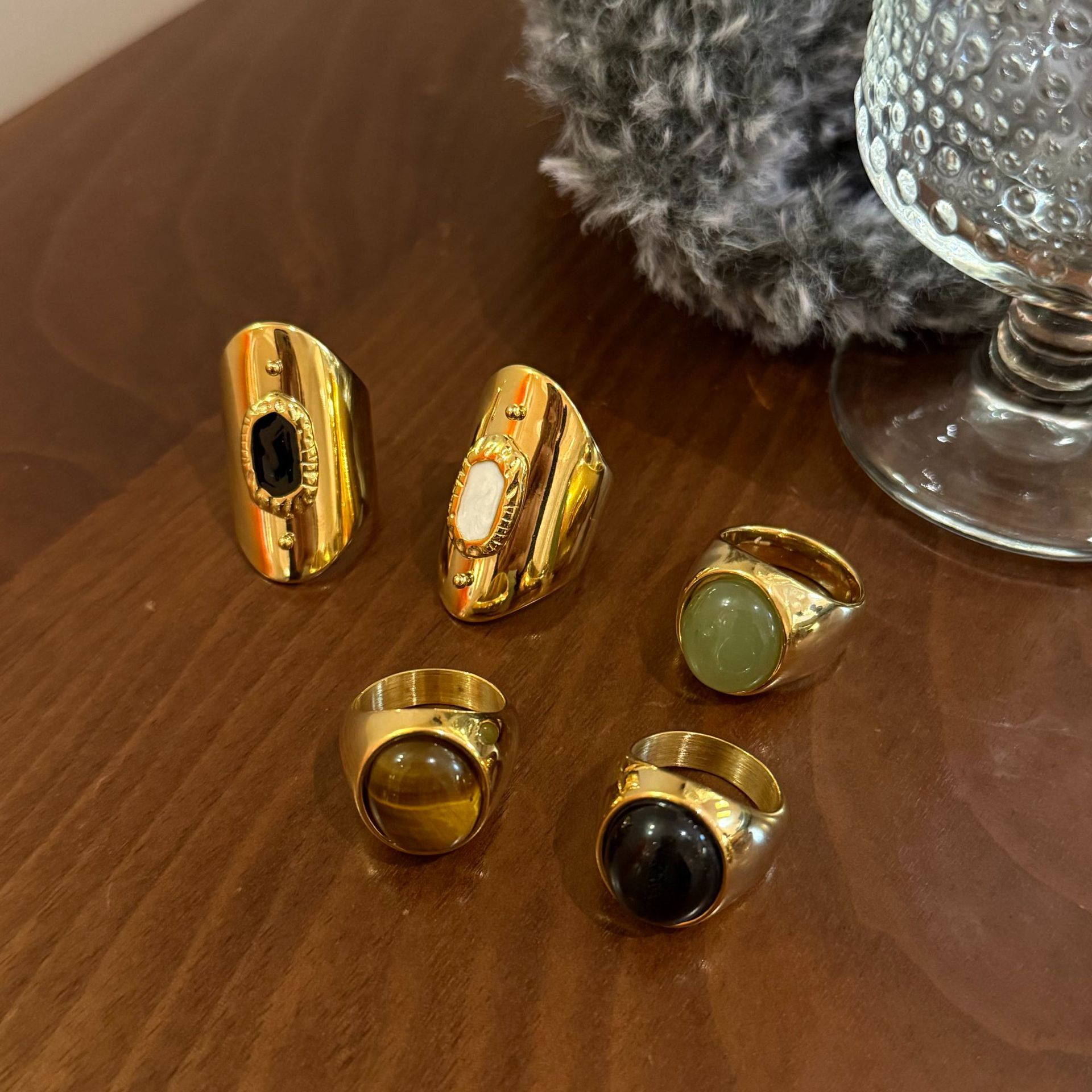 7g Weight Open Rings, Rings Classification 7, Adjustable, One Size Ring Size 1 Piece Quantity Casual, Shopping Occasion Titanium Steel Material Oval, Heart Shape Pattern All Seasons Season Women's Gender Plating Design Retro, Classic Style Style Wholesale Jewelry Retro Classic Style Oval Heart Shape Titanium Steel Plating Open Rings Rings 21
