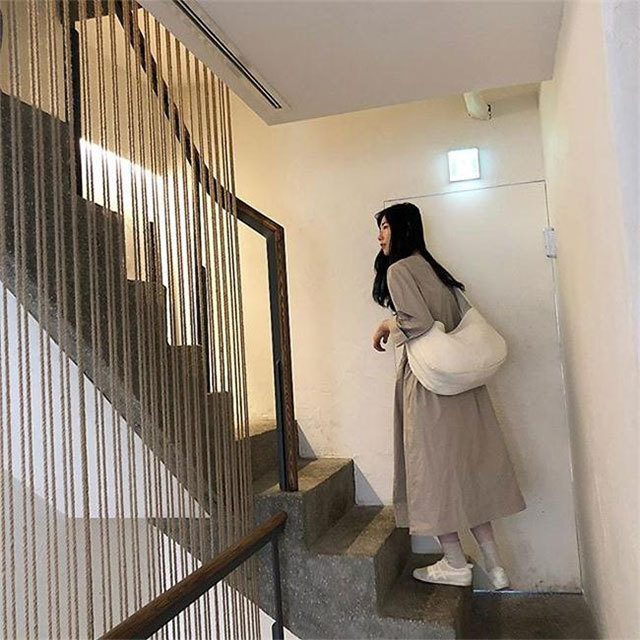 Handheld backpack to go out